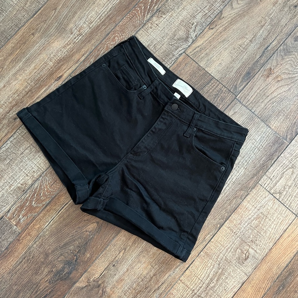 Black High-rise Shorts